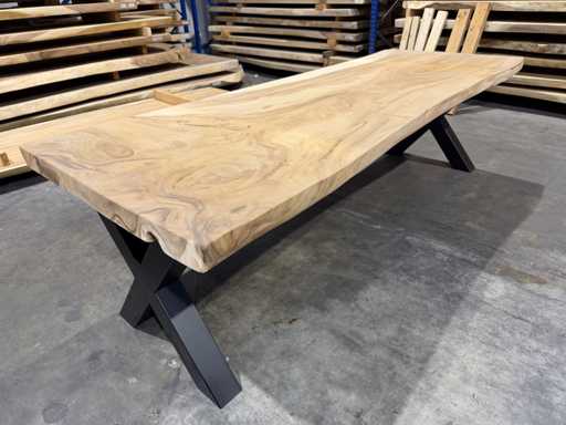 Suar boomstamtafel 260 cm.