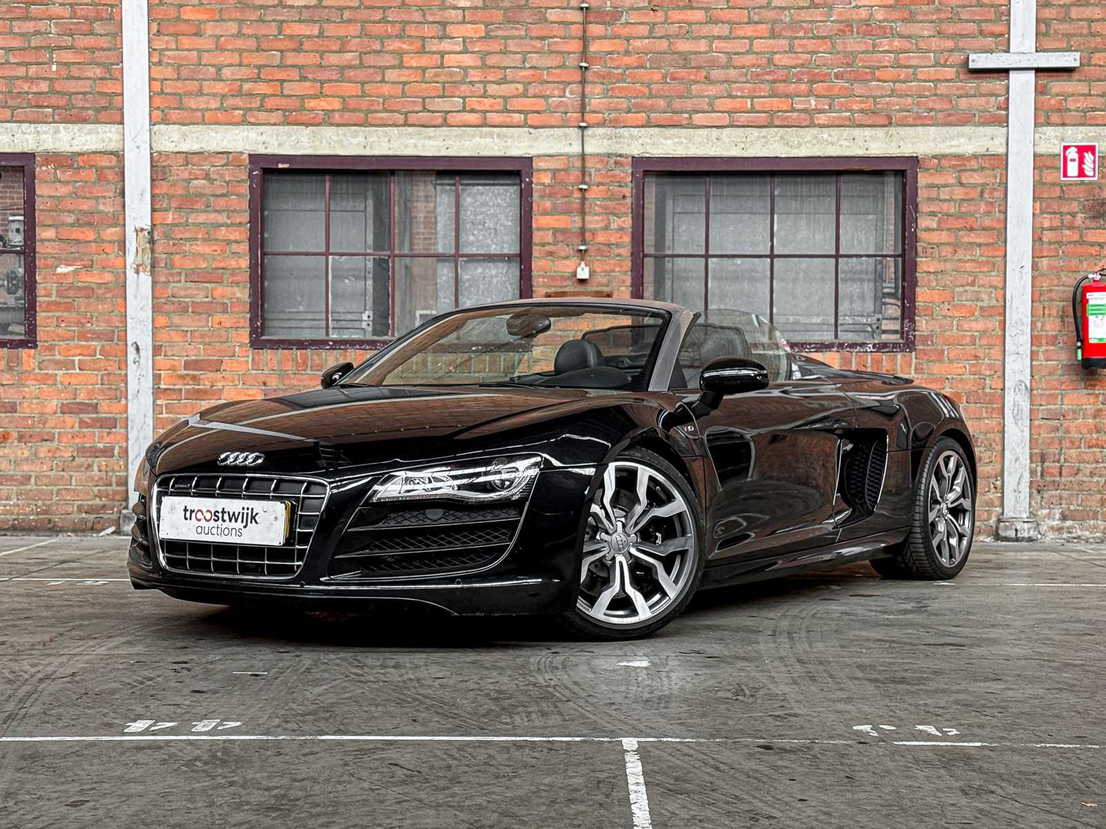 Luxury & sports cars te Boxmeer