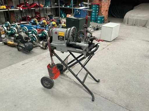Machine à filetage compacte Ridgid 300