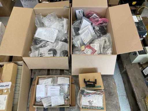 Charge von Siemens-Verbindungsmaterial