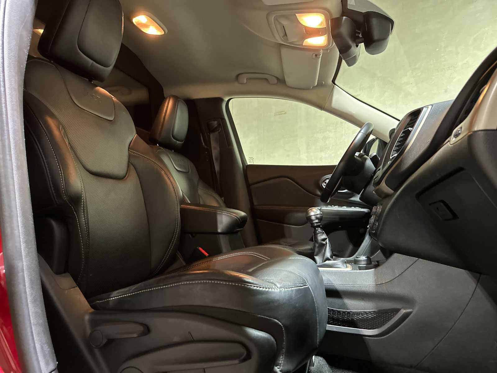 Jeep Cherokee 2.0 MultiJet Limited 4x4 140pk 2015 (Origineel-NL), VS-938-R Bedrijfswagen