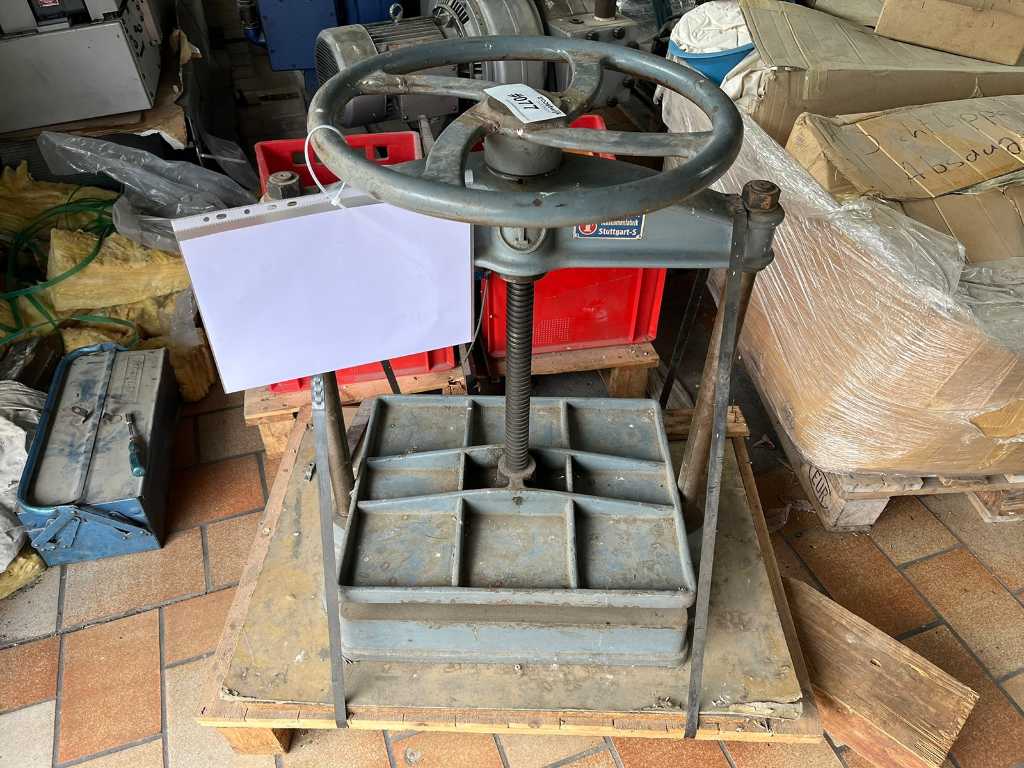 Tränklein - BRM - press, large, antique