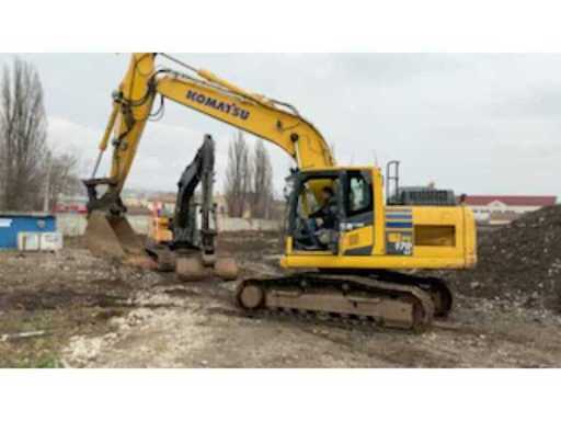 aad5bbe5-8504-43ef-9434-2b602a5b7700.mp4