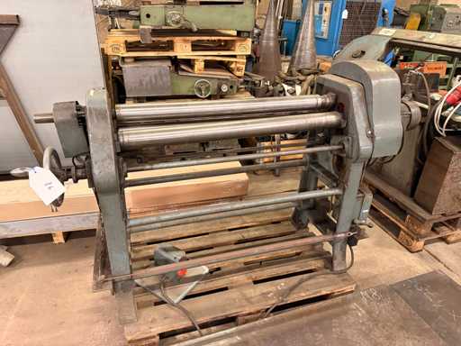 FASTI  elektrische Rundbiegemaschine