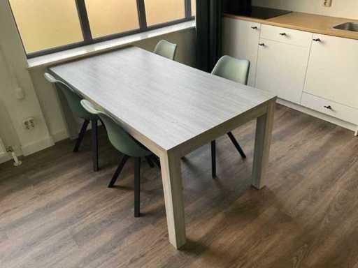 Leen Bakker Senja Stühle mit Esstisch