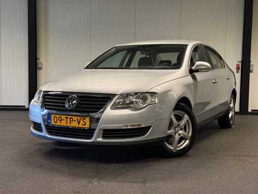 Volkswagen - Passat - 1.6 FSI Comfortline - Car - 2007|09-TP-VS|IAW