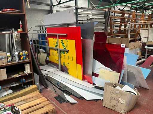 Batch of plexiglass