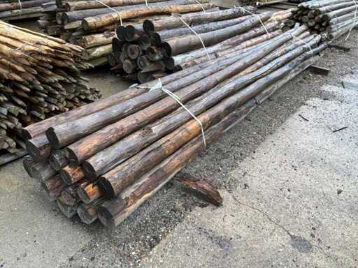 Round posts 4000xØ180mm (18x)