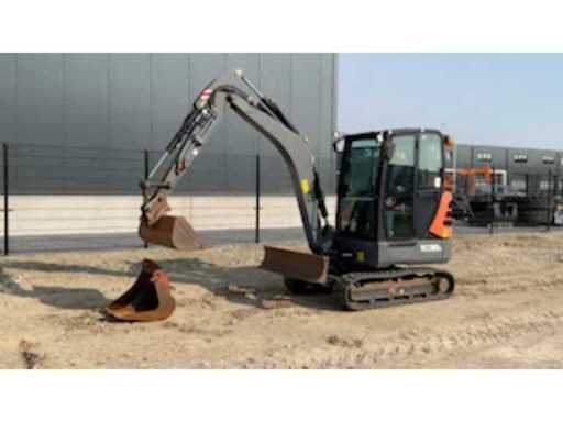 5dd2932c-d591-4770-868c-58c9c7539325.mp4