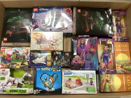 Pallet Toys including Playmobil, Lego and Pokemon