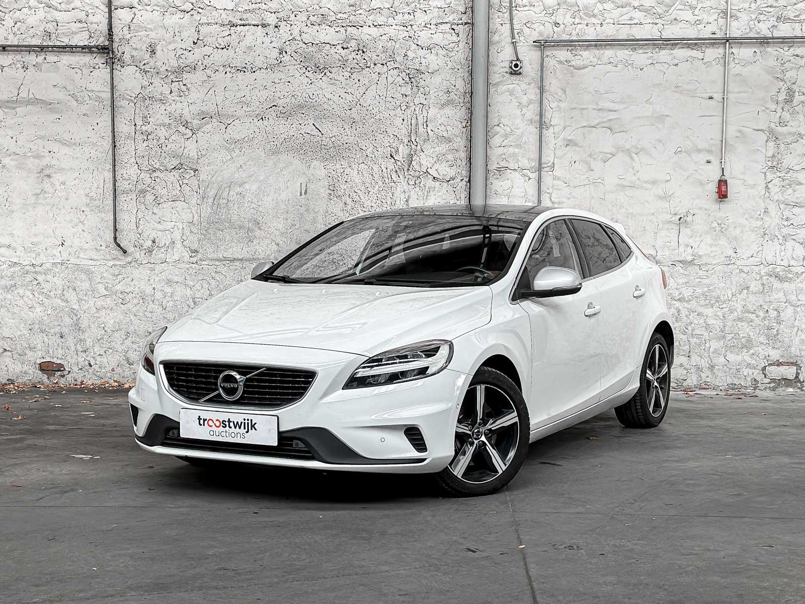 Volvo V40 1.5 T3 Polar+ Sport 152PK 2019, G-819-BH