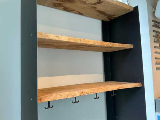 Przemys?owy wieszak na ubrania