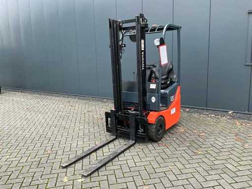 2013 Toyota 7FBEST10 Forklift