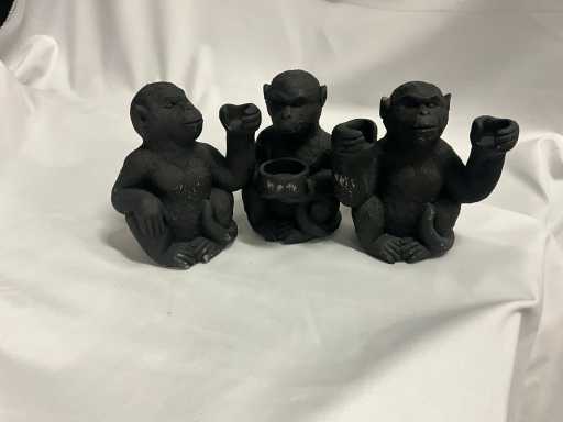 Écoutez, voyez, ne dites pas d’images mauvaises (16x)