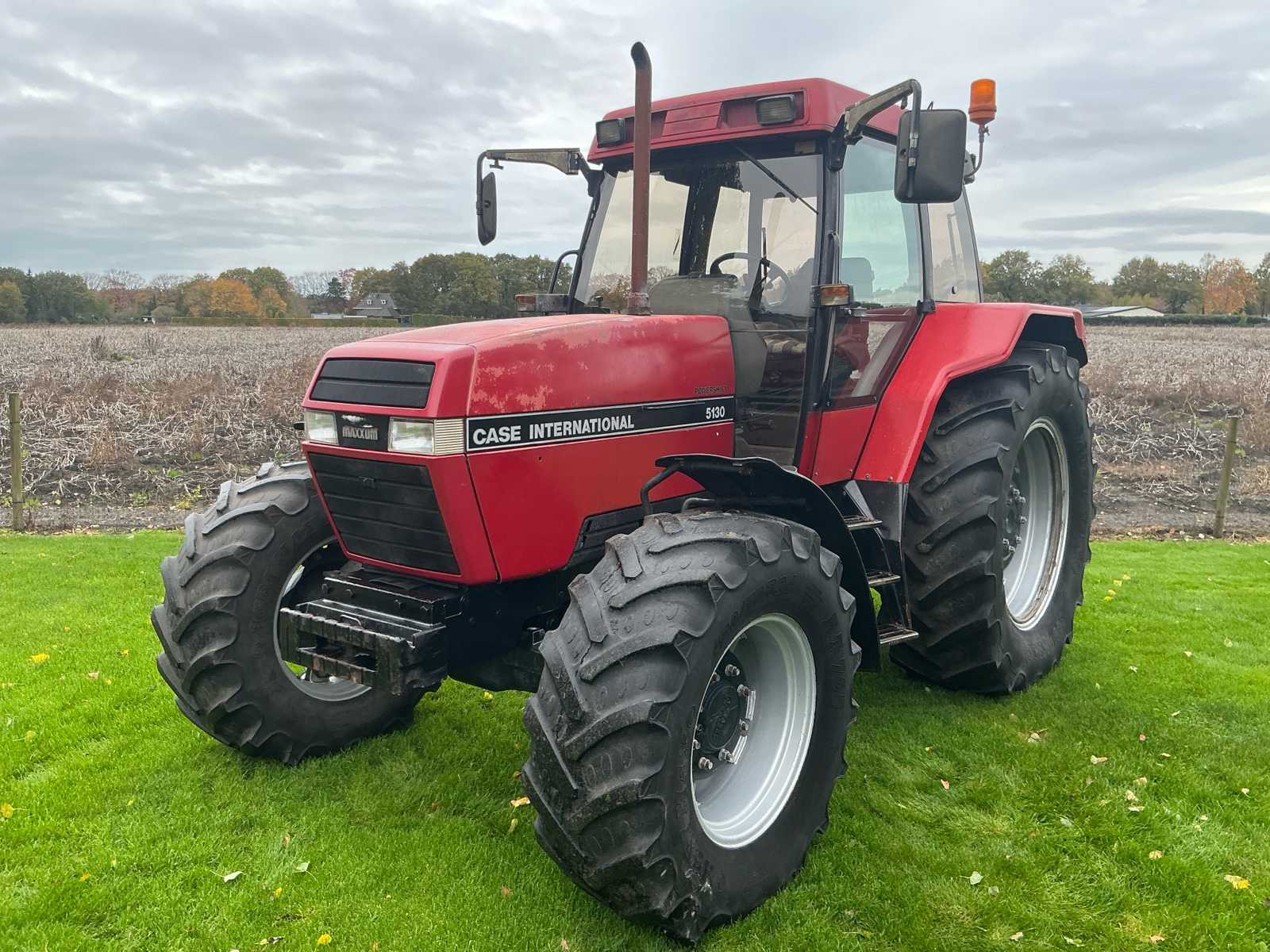 1993 Case International 5130A All-wheel drive farm tractor