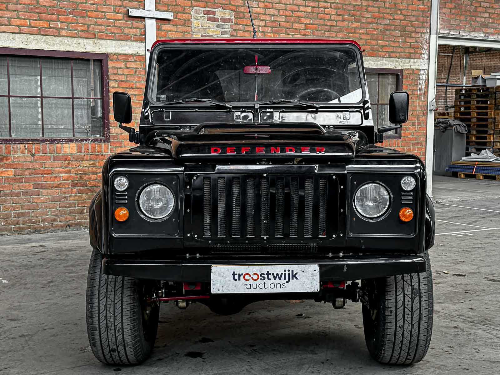 Land Rover Defender 90 V8 LS3-Motor 430pk 1996