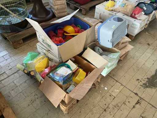 Stock of various accessories for animals