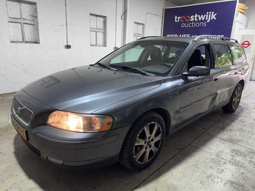 Volvo - V70 - 2.4D Summum - PX-091-X