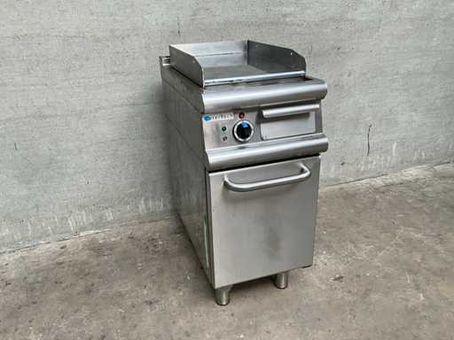 Baron – Talerz do pieczenia w lustrze