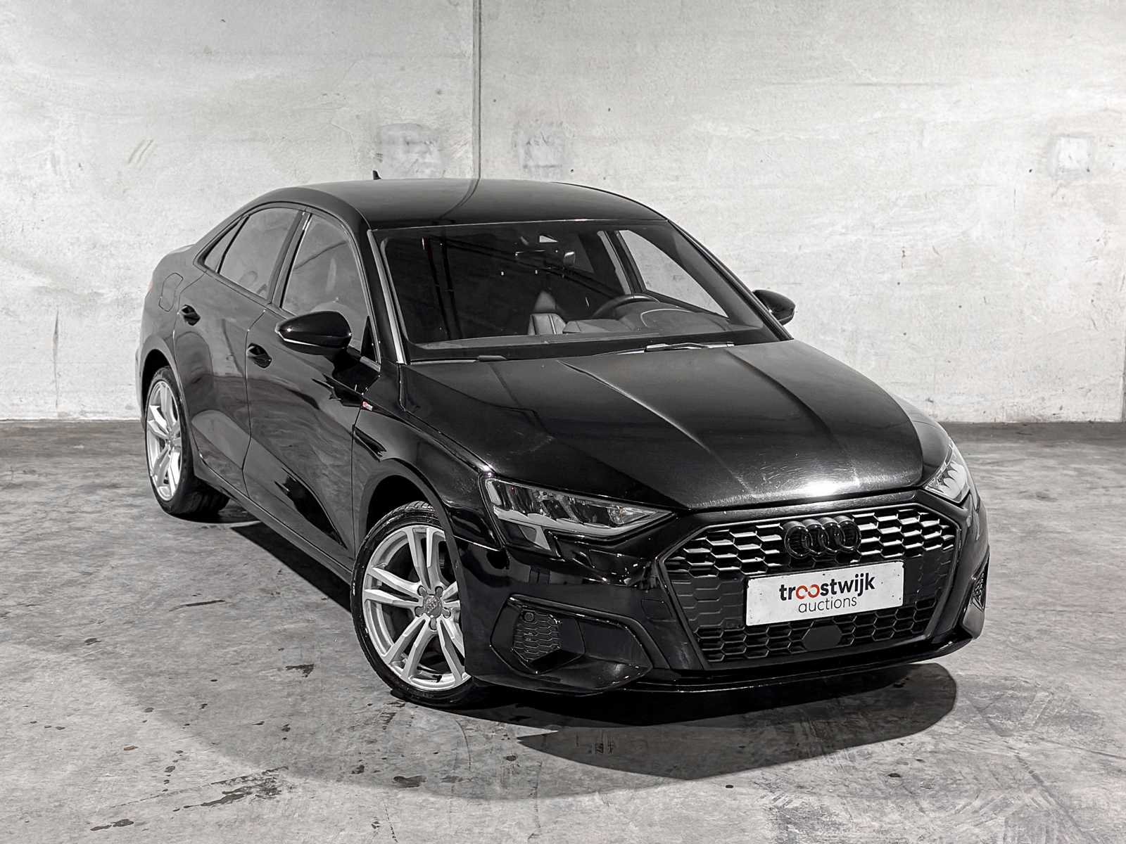 Audi A3 Sedan 30 TFSI S Edition 110hp 2021, Z-259-RT