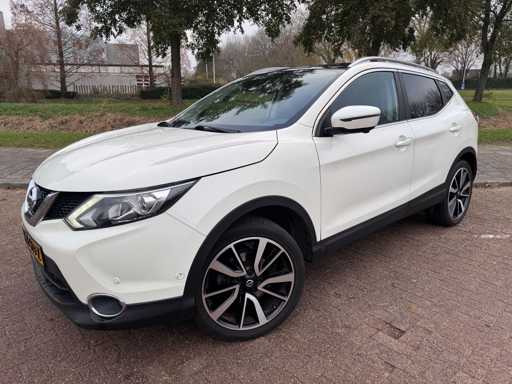 Nissan Qashqai 1.2 Tekna Automaat; HN-613-Z