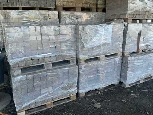 Lot concrete pavers 192 square meters Stones & bricks