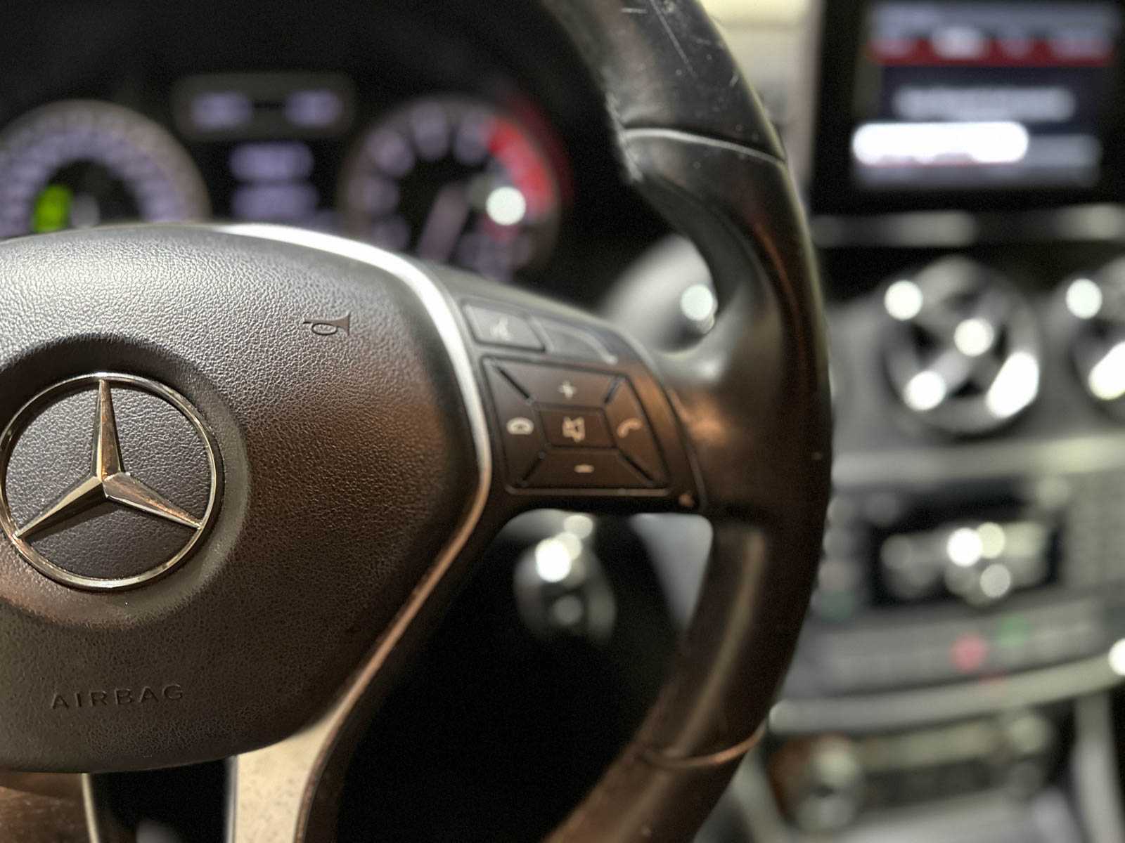 Mercedes-Benz A180 Ambition A-klasse 121pk 2012 (Origineel-NL), 75-ZJJ-1