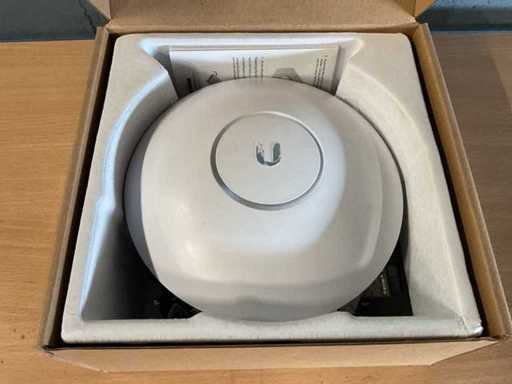 Punto di accesso Ubiquiti UAP-AC-LR Longe range