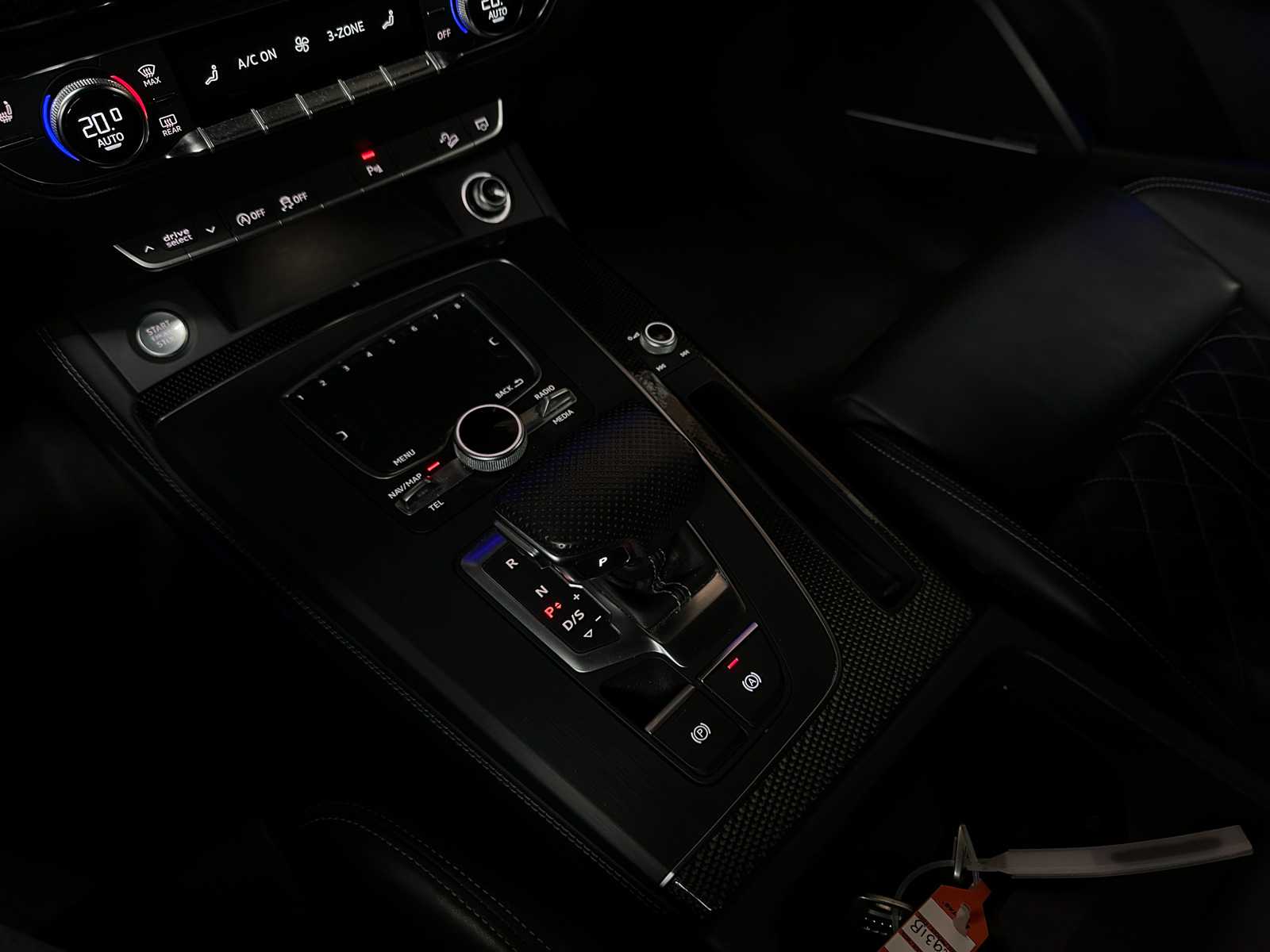 Audi Q5 2.0 TFSI Quattro Sport S Line Black Edition 252pk 2018 (Origineel-NL + 1e Eigenaar), TT-931-B