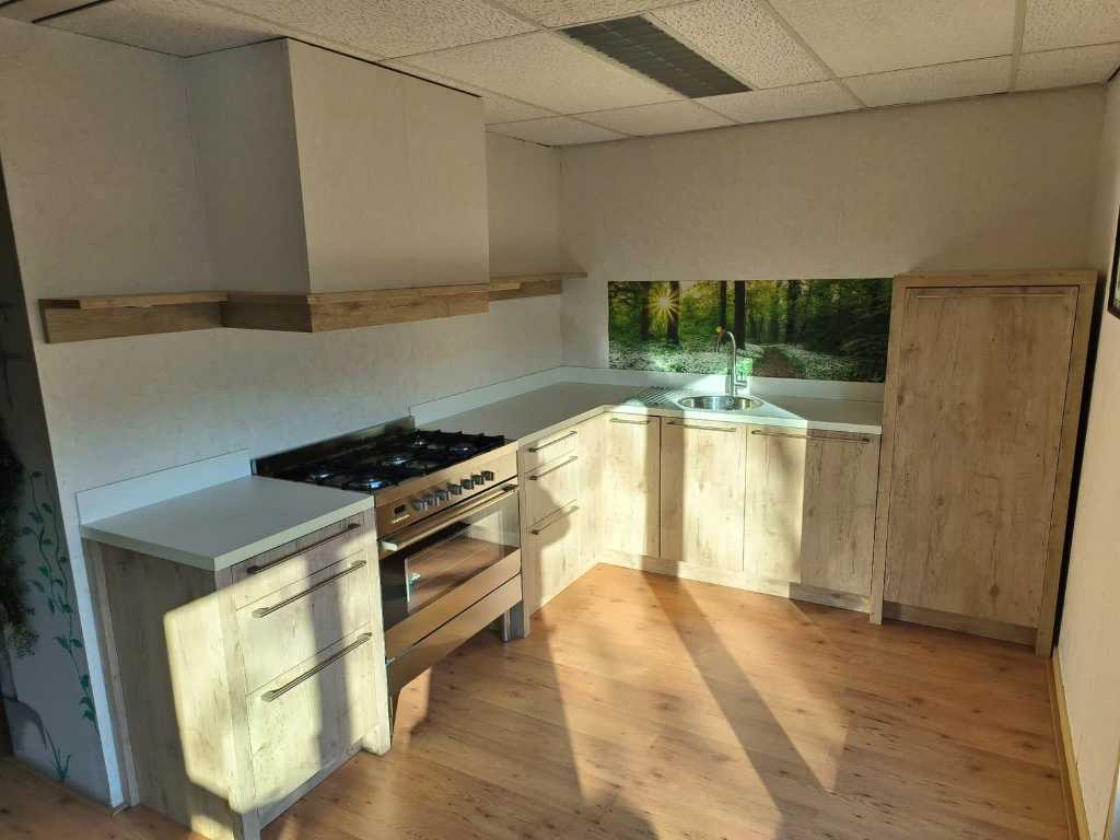 Rotpunkt - Showroom kitchen