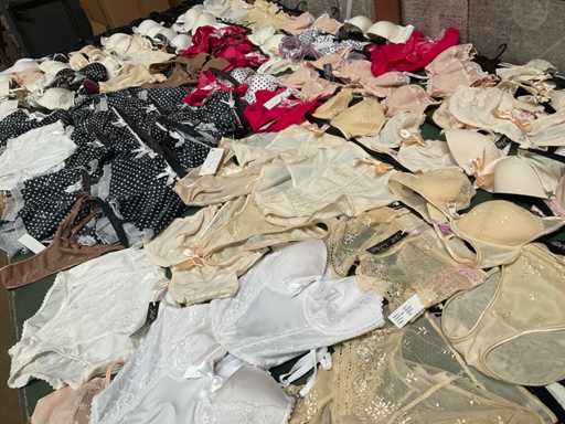 Hunkemöller & Jill ashley lingerie (180x)