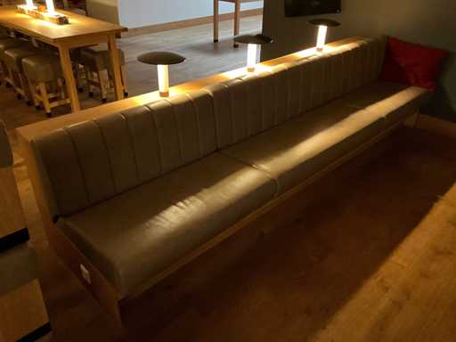 Hutten - Restaurantbank met verlichting