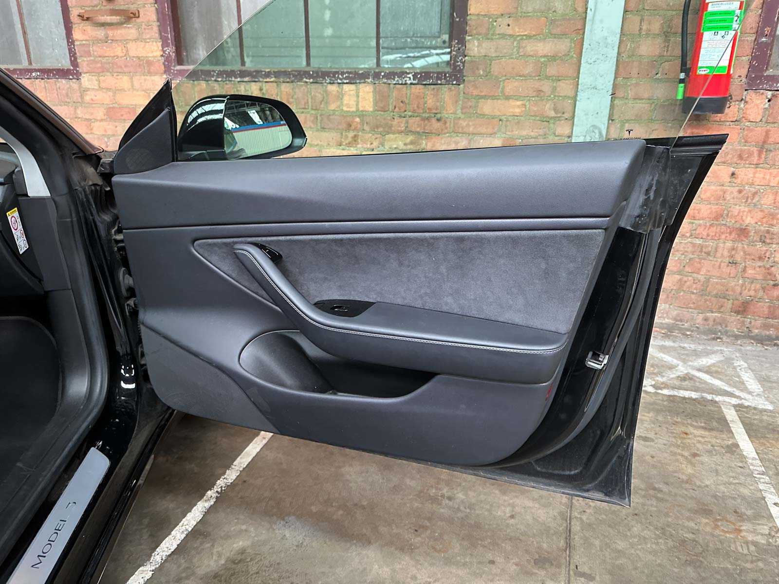 Tesla Model 3 Long Range RWD 75kWh 306hp 2019 (Original-NL), ZH-460-G -WARRANTY-