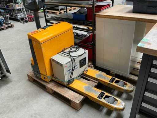 Jungheinrich EJE216 Camion à palette électrique