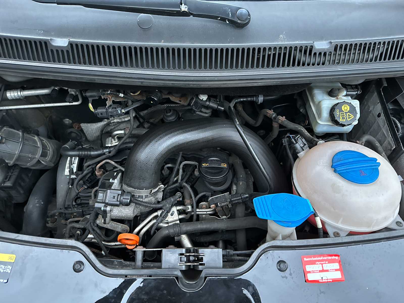 Volkswagen Transporter 7J0 T5 2.0 L1H1 84kW Camper 116pk 2012, HXR-32-F