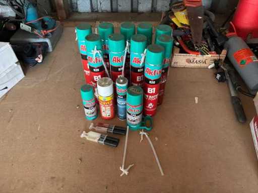 Akfix PUR, lipici și kit