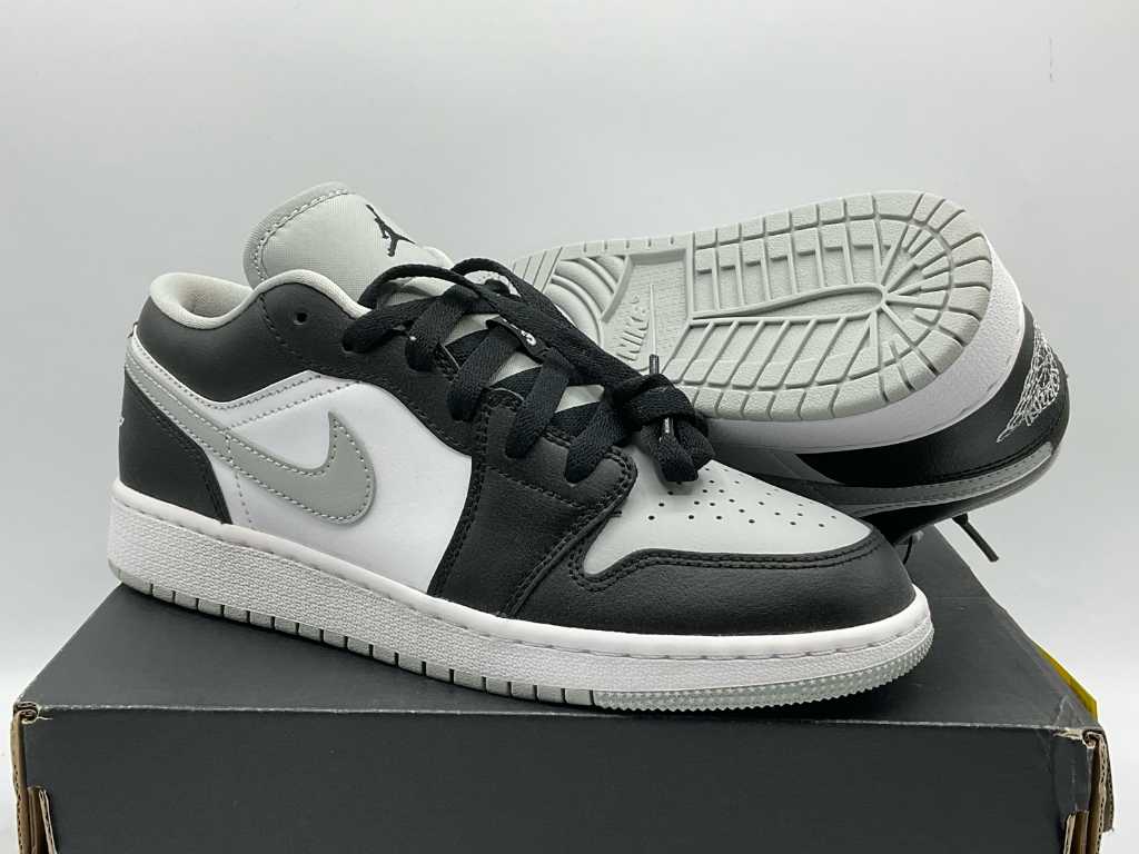 Jordan 1 best sale low 38