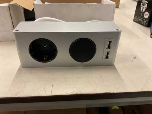 Presa Emco Surface-mount con interruttore (2x)