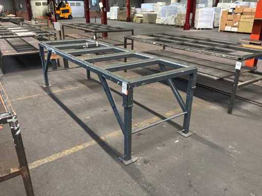 Tavolo di assemblaggio