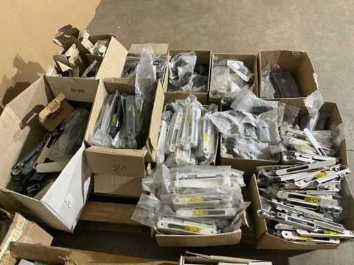 Feronerie pentru uși diverse