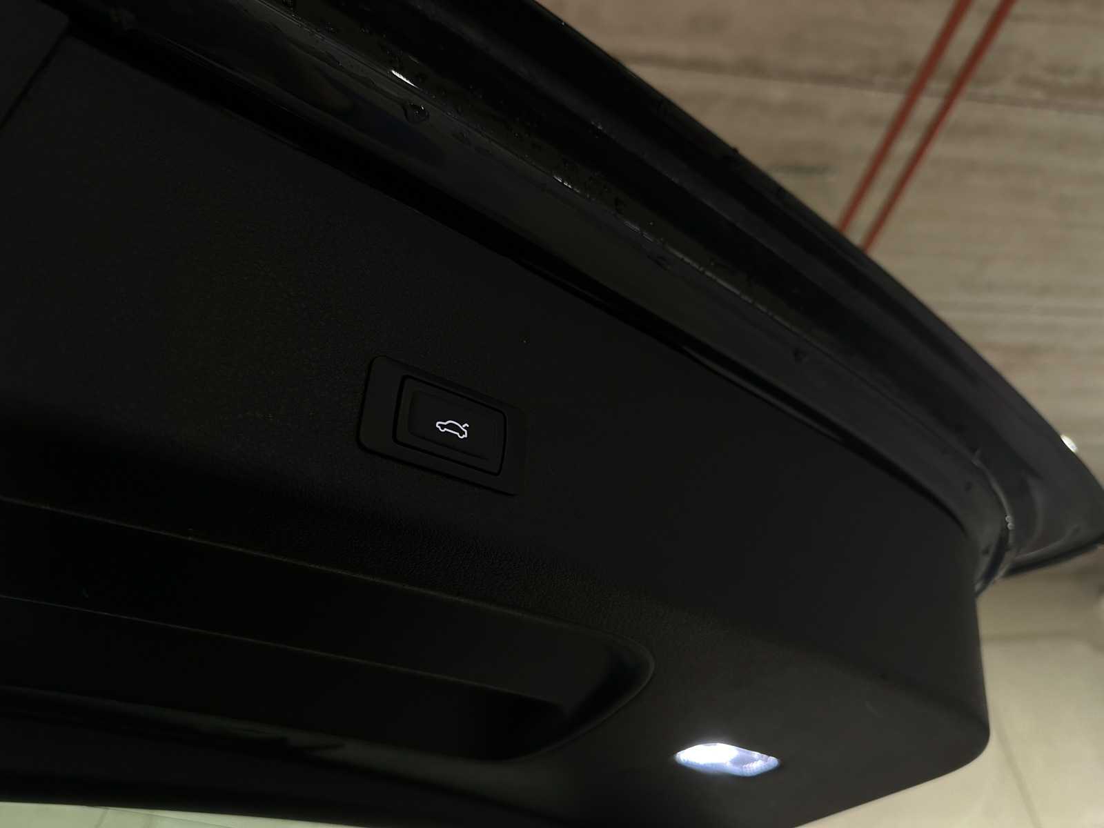 Audi e-tron 50 Quattro Launch Edition Plus 71 kWh 313pk 2020 (Origineel-NL + 1e Eigenaar), H-770-SH