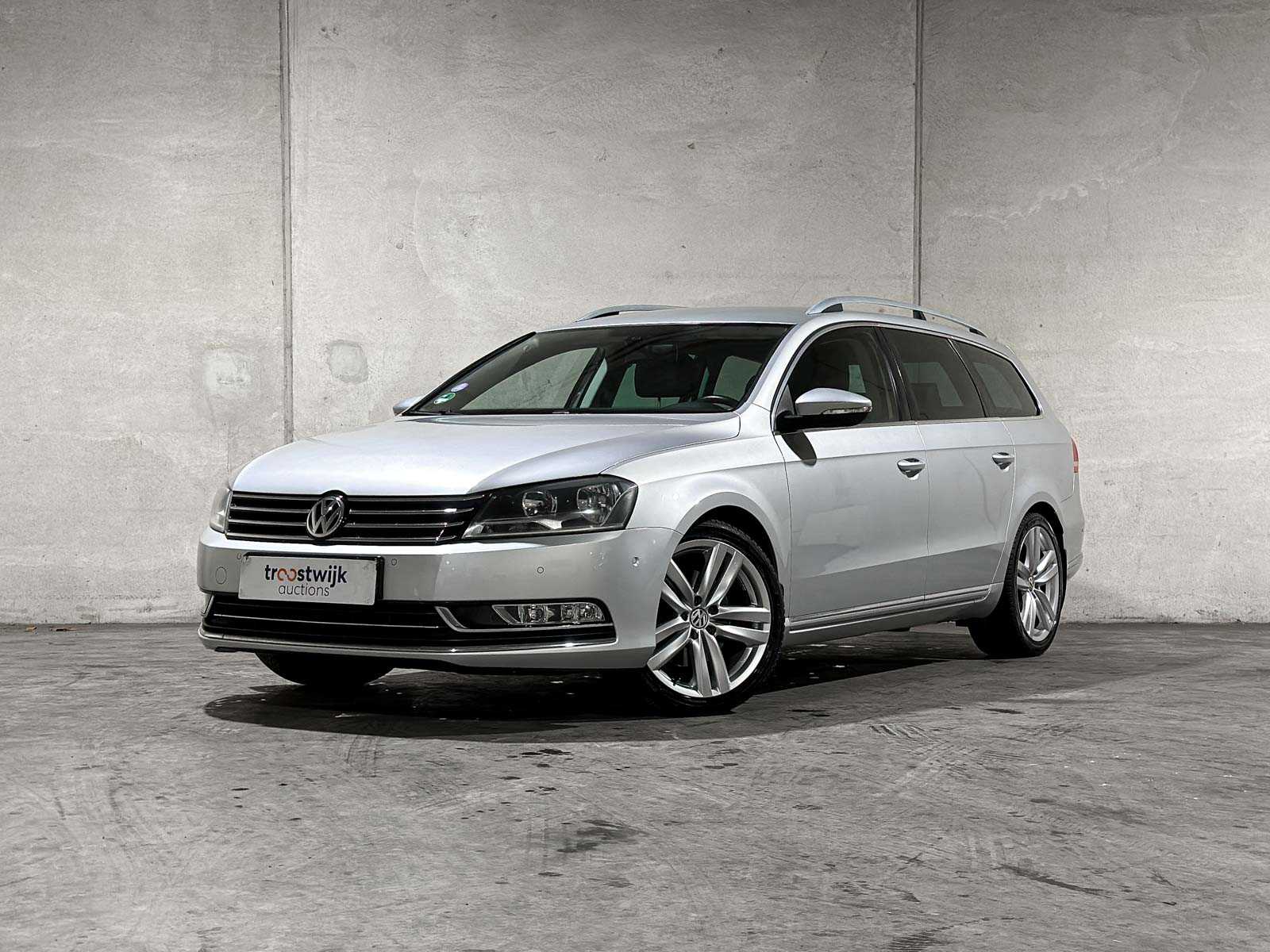 Volkswagen Passat Variant 1.8 TSI Highline 160pk 2011 (Origineel-NL), 71-RPV-9