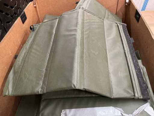 Flexible hose and tubing (40x)