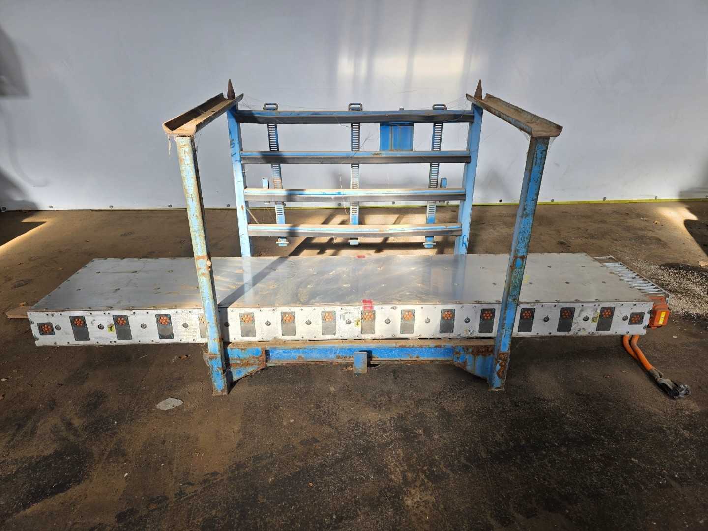 Proterra – 2022 – model DV14 z napędem elektrycznym, akumulator 75 kWh