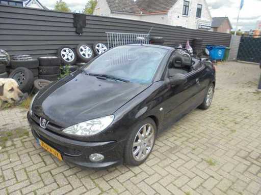 Peugeot - 2005 - 206 CC - 2.0-16V Griffe - 71-RV-VK