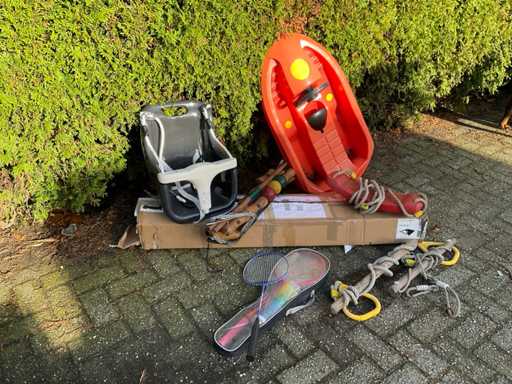 Jouets d’extérieur, y compris ; balançoires/bac à sable/traîneau