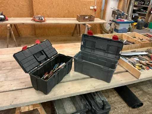 Ró?ne narz?dzia r?czne