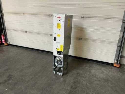 ABB ACS800 Frequentieregelaar met line converter