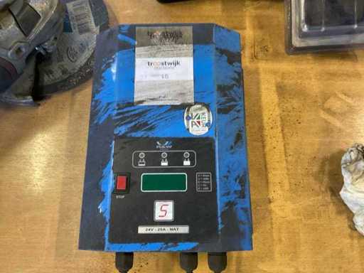 Chargeur de batterie R&W 24V-25A-NAT