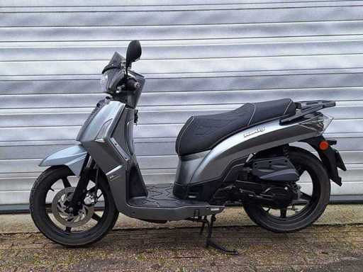 Kymco People S 45 km bromscooter 4takt